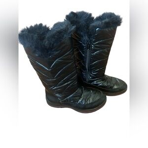 Target Black Quilted Winter Boots Faux Fur Lined Cold Weather Snow Wear Size 2